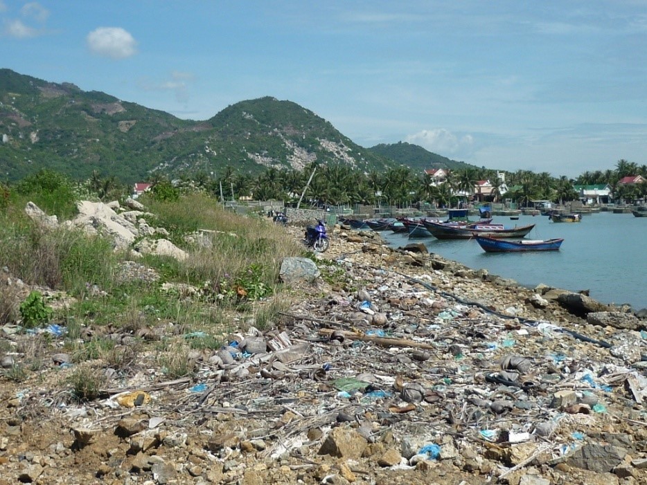 Giải pháp giảm thiểu ô nhiễm chất thải nhựa và chất thải nhựa ở biển cho Việt Nam?